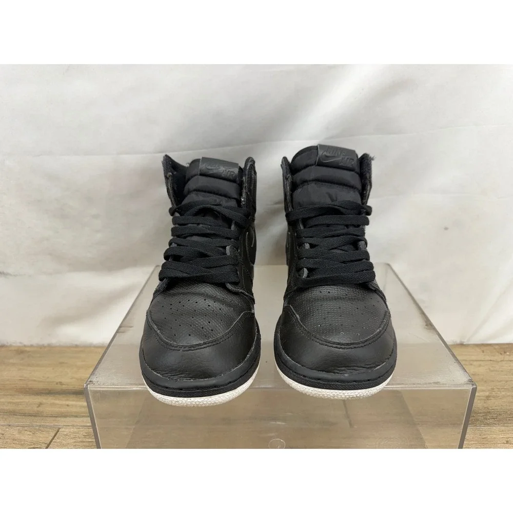 Nike Air Jordan 1 Retro High Triple Black Kids Shoes 575441-002 Size 6Y